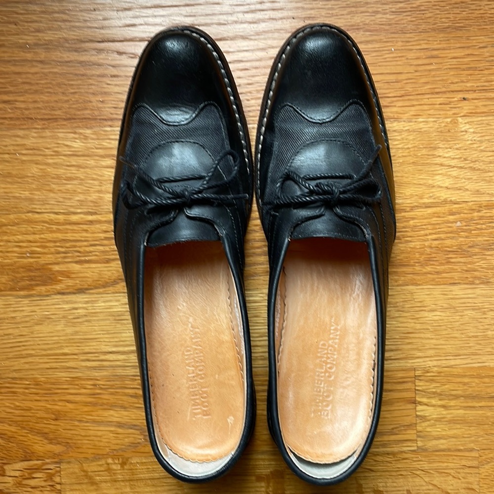 Beautiful Timberland Boot Company Ladies Black Loafers Size 8M